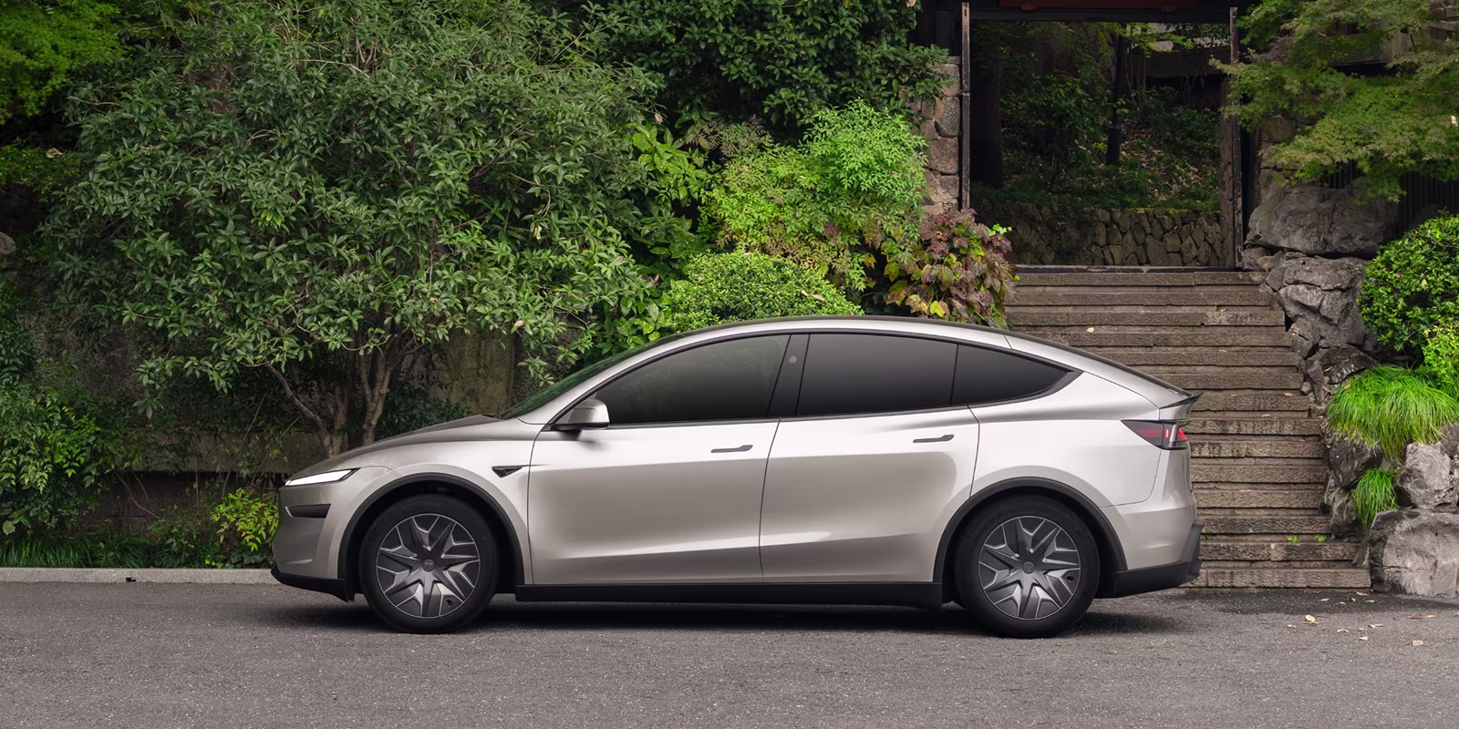 Spec Check: Tesla Model Y L Arrives in the Philippines: Is ₱2.849 Million Too Good To Be True?