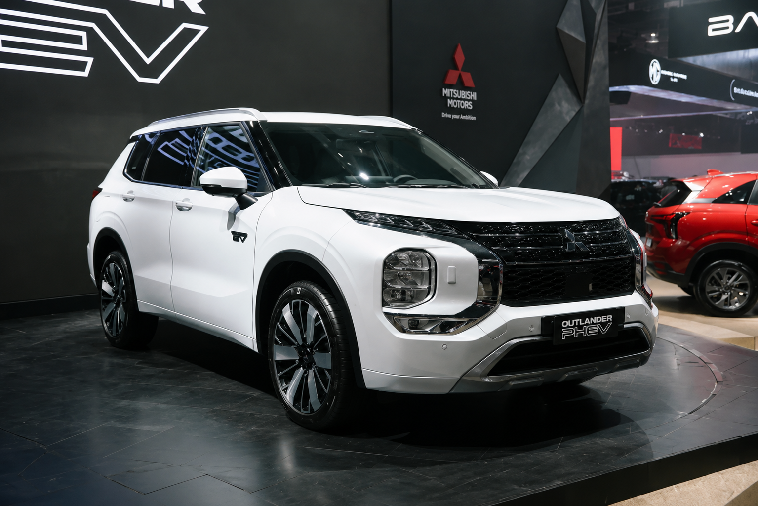 Road Forecast: Mitsubishi Outlander PHEV Could Finally Be Heading to the Philippines This August 2026